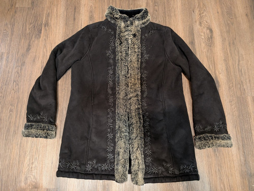 LL Bean Women's Medium Reg Black Suede Embroidered Faux Fur Heavy Winter Coat - Picture 1 of 6