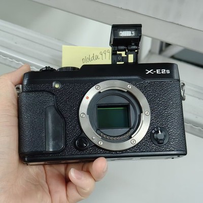 Fujifilm X-E2S 16.3 MP Digital Camera Body Only Black -95%New
