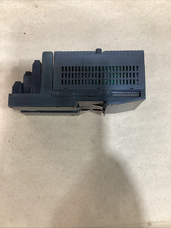 GE Fanuc IC200ALG320J Analog Output Module (FREE SHIPPING) - Image 2 of 4