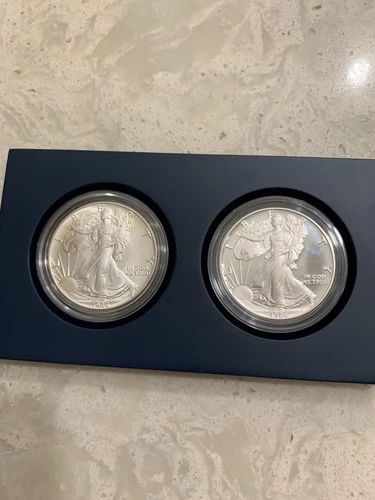 1986 S SILVER EAGLE PROOF AND UNCIRCULTED DOLLAR 2 COIN SET IN CAPUSLE & SF BOX!