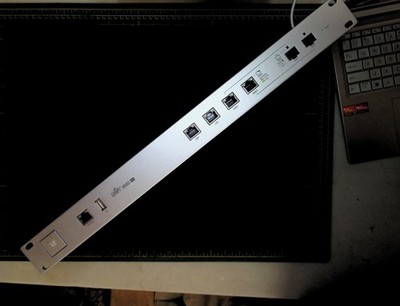 UBIQUITI UNIFI NETWORKS SECURITY GATEWAY PRO USG-PRO-4 T8-A2