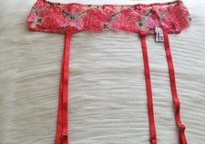 VICTORIA'S SECRET DREAM ANGELS FLORAL EMBROIDERY GARTER BELT LARGE RED MULTI NWT