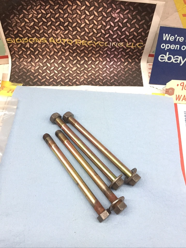 DATSUN 240Z 260Z 280Z 280ZX (R200) PERNOS DE MONTAJE DIFERENCIAL OEM Foto 3 de 3