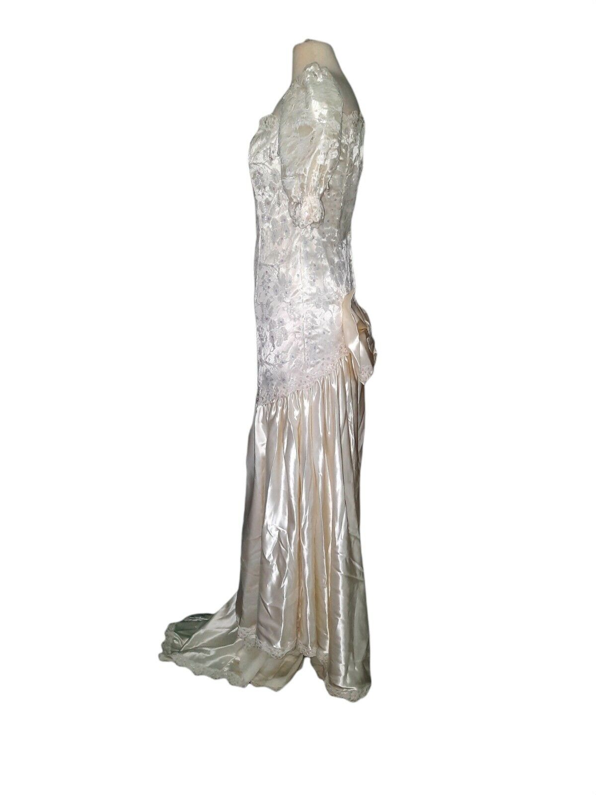 Vintage Wedding Dress Small 1980s/1990s Ivory Whi… - image 4