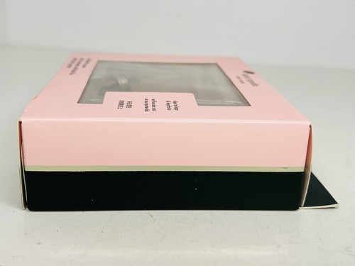 Nuovo con scatola - Kate Spade New York Knott Airpod Pro custodia pelle oro rosa con catena NUOVO - Foto 5 di 7