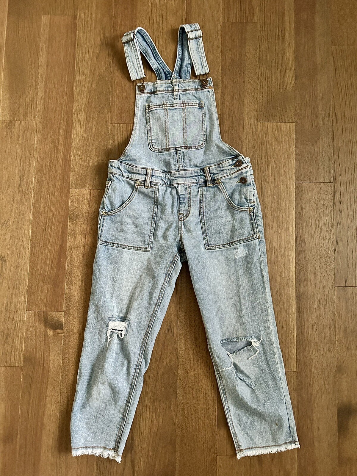 Picture 1 of 6