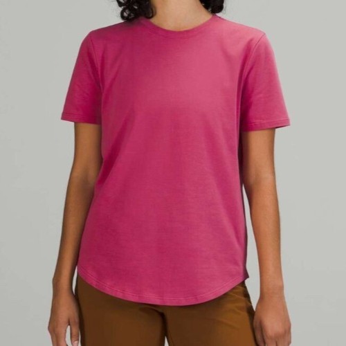 lululemon size 2 shirt