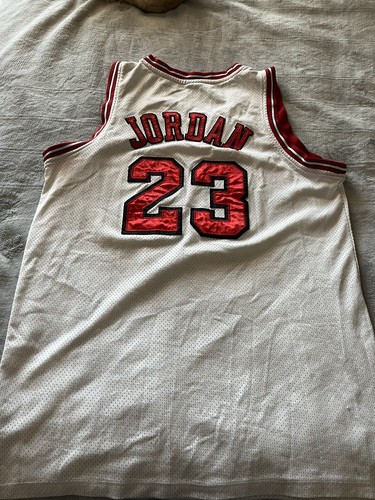 Maglia Nike Michael Jordan Bulls NBA Finals 97-98 bianca taglia 54 2XL leggi bene - Foto 2 di 9