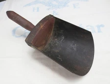 Primitive Antique #2 Grain Feed Scoop Wood & Metal ~ Rustic Farmhouse Hardware