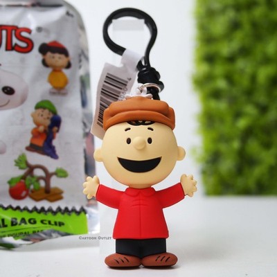 Peanuts Christmas Charlie Brown Clip  Blind Bag Series 4 Snoopy Monogram Dangler