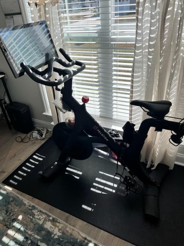 Peloton PL01 Indoor Stationary Exercise Bike Black SMT Duty Free