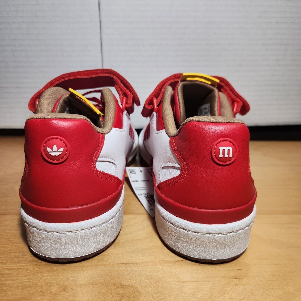 Men Sz 9 - Adidas Peanut M&M's Forum Low '84 Shoes Red White Men Sz 9 - Adidas Peanut M&M's Forum Low '84 Shoes Red White