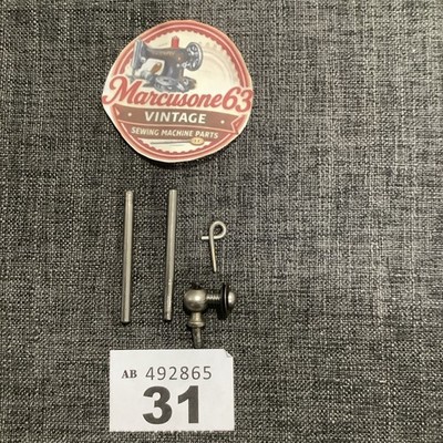  Frister und Rossmann Nähmaschinenteile ~ 2 x Spulnadeln & Oberfadenführer 