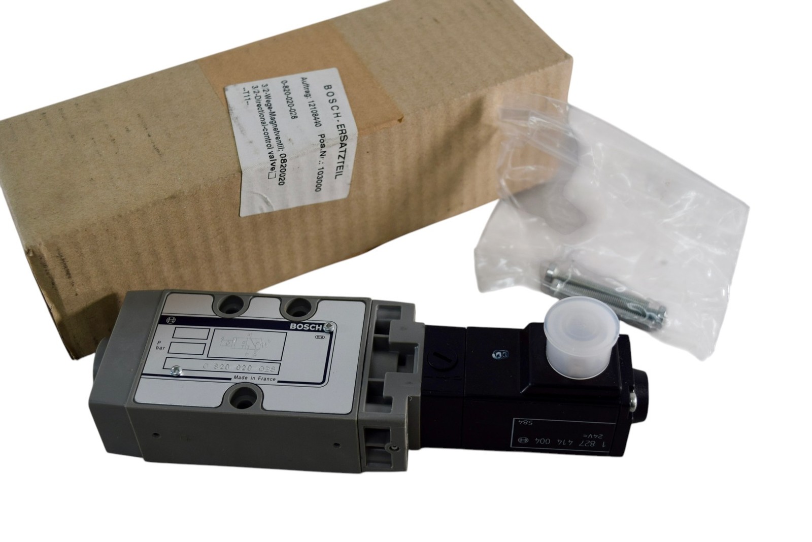 NEW Bosch 0-820-020-028 Directional Control Valve