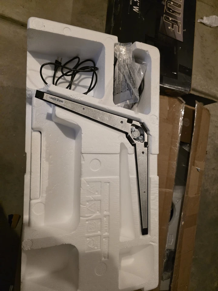 ASUS TUF Gaming 34” 1440P 1500R Curved (VG34VQL3A) QHD Monitor - Image 4 of 4