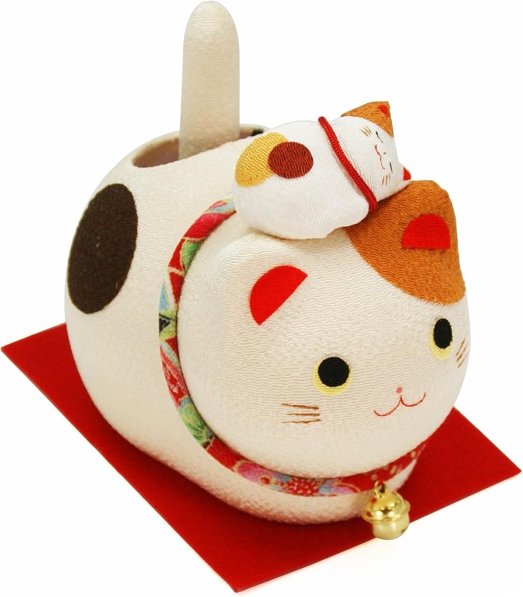 Kyoto Chirimen Maneki Neko Calico Cat Family Solar Powered Tail