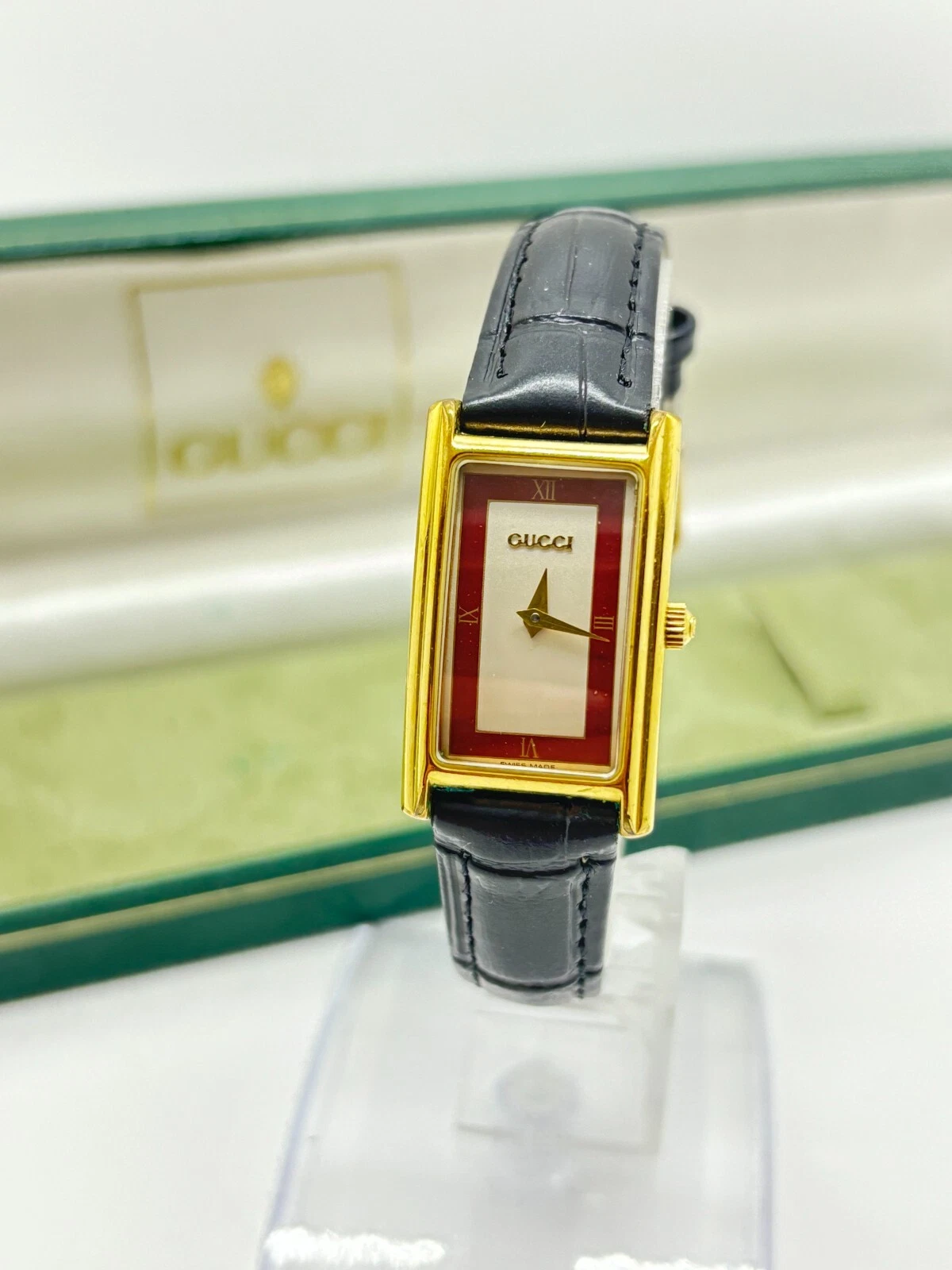 [Exc+5 avec boite] Montre Femme Gucci 2600L Mad Red Quartz Or Occasion Fonctionne