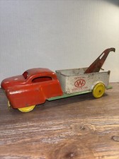 VINTAGE RED,YELLOW AND GREEN WYANDOTTE OFFICIAL SERVICE CAR TOW TRUCK 12  