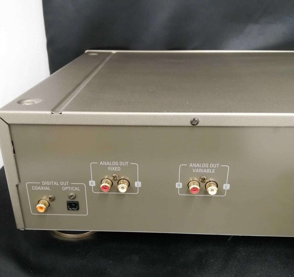 Denon Dcd-1550Ar CD Player w/RemoteControl Good Condition Denon Dcd-1550Ar CD Player w/RemoteControl Good Condition