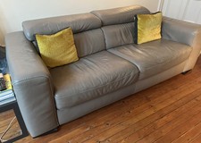 2 x 3 seater modern Natuzzi leather sofas used good condition