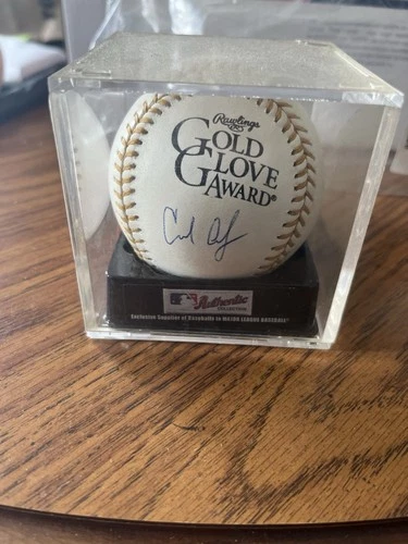 Rawlings Gold Glove Award Autographed Baseball Beckett Authenticated