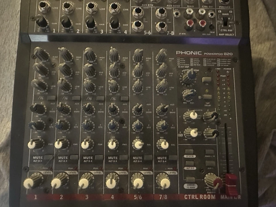 Phonic Power pod 820 Audio Mixer - Image 2 of 3