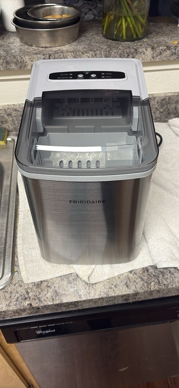 Frigidaire Ice Maker