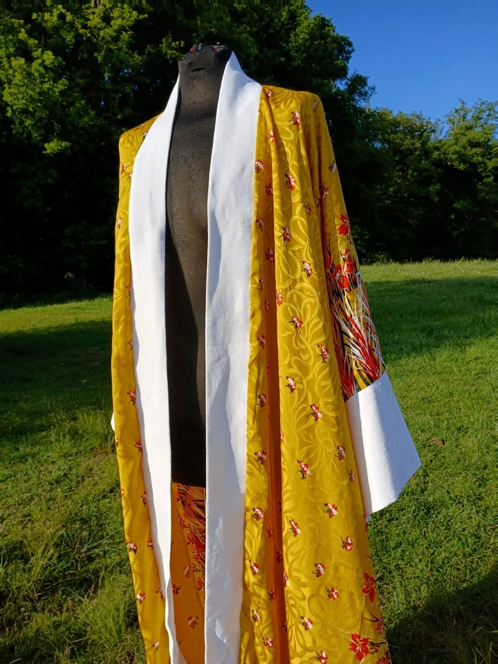 NEW RARE HANDMADE KIMONO DUSTER JACKET BESPOKE INDIAN SILK DESIGN ONE SIZE - Image 4 of 4