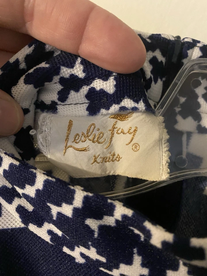 Vintage 60'S 70s Leslie Fay Geometric Dress Women’s Polyester /knit Dress Mod - Image 3 of 4