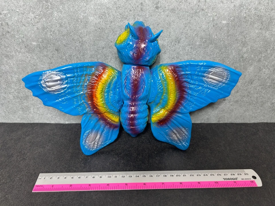 Bullmark 1992 Mothra 12" Godzilla Sofubi Kaiju Vinyl Figure With tag - Image 3 of 4