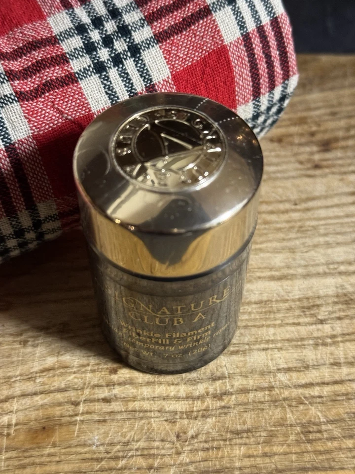 Signature Club A Wrinkle Filament FiberFill & Firm  .7oz/ 20g New Sealed  - Image 2 of 4