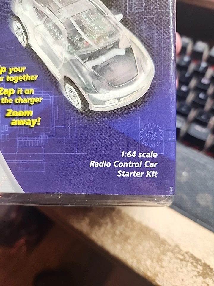 Zipzaps 2004 Micro RC Hummer H2 Black SUV Brand New Sealed - Image 2 of 4