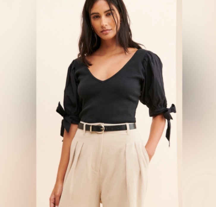 Anthropologie Maeve Puff-Sleeved Blouse Shirt Top Medium Ribbed Bow Tie Black