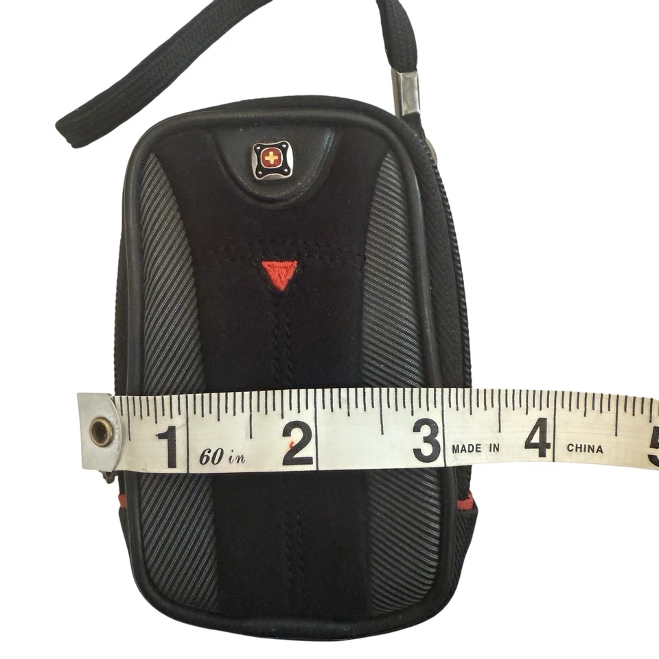SwissGear by Wenger “The Sherpa” Small Camera Case – Black with Wrist Strap - Image 3 of 4
