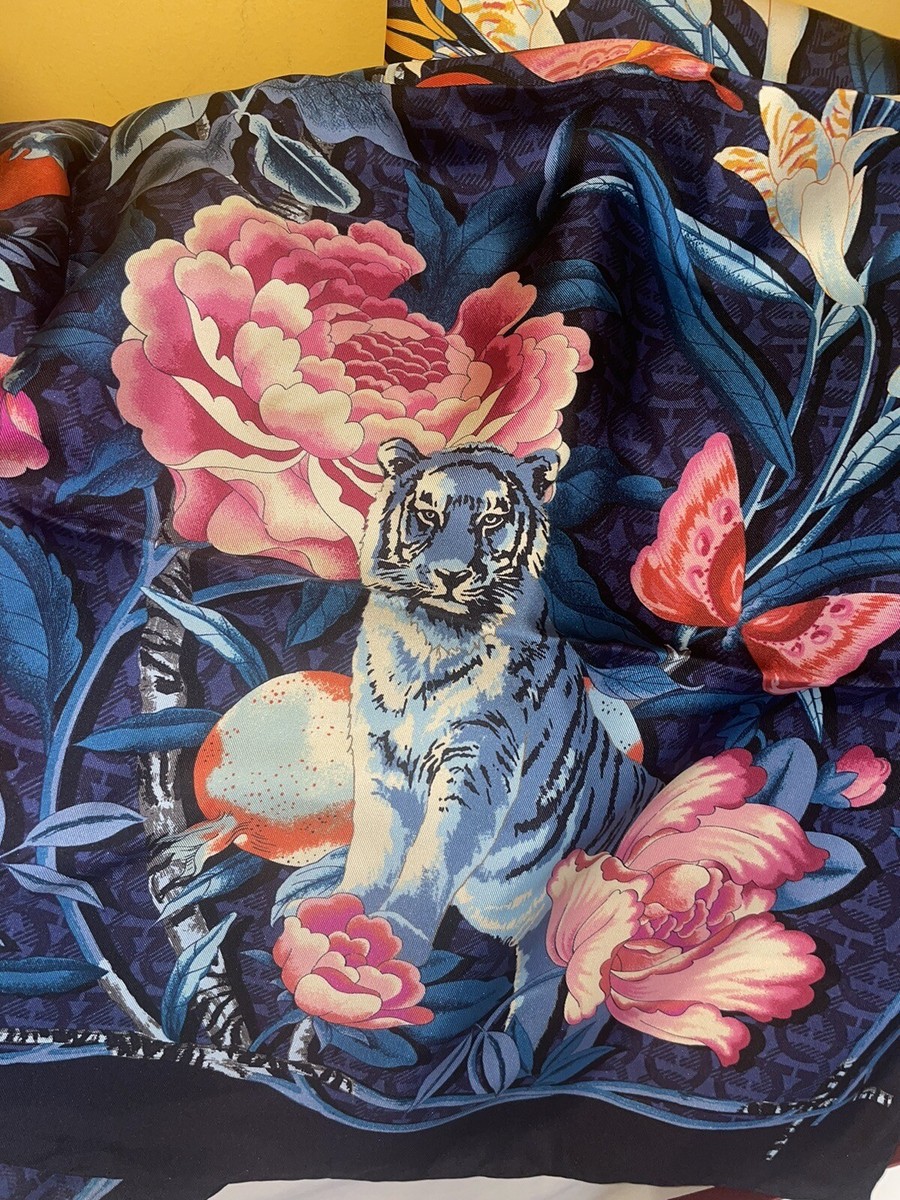 スカーフ FERRAGAMO SCARF (310218785661 VERDEAZZURRO) NEW SALVATORE FERRAGAMO TWILL SILK SQUARE SCARF MULTICOLOUR