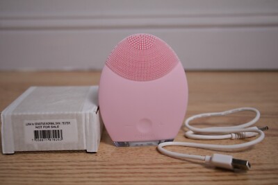 NEW FOREO Luna 2 Facial Cleansing Device for Sensitive Skin - Electric Vibration