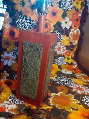 MID CENTURY DANISH MODERN TEAKWOOD & METALIC GREEN PEBBLE MOSAIC TILE TABLE LAMP