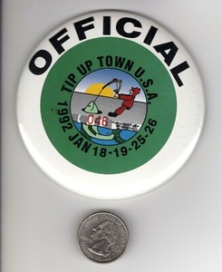 1992 TIP UP TOWN OFFICIAL BADGE PIN PINBACK-MICHIGAN DNR DEER FISHING PATCHES
