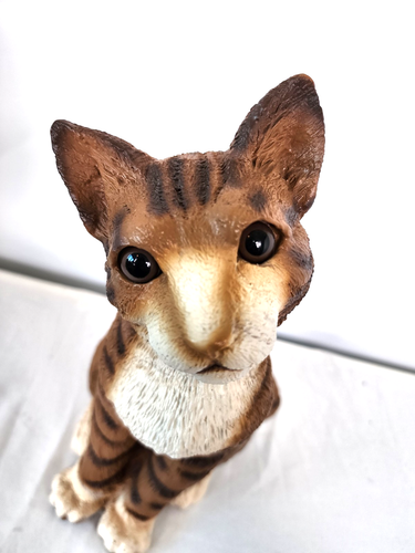 Vintage große Tabby gestreifte Katze sitzende Figur/Statue Harz 13" groß - Bild 8 von 14