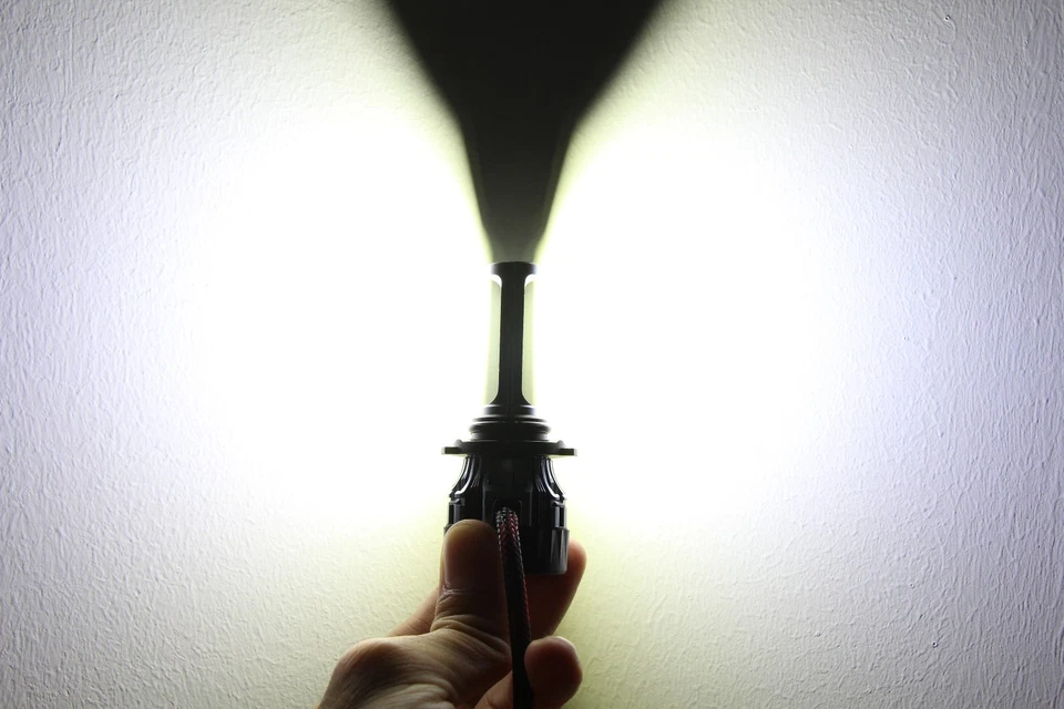 Allá Lighting LED 9005 Faro Brillante Alto Luz Completa Bombilla Lámpara Blanco 6000K, 2 piezas Foto 2 de 4