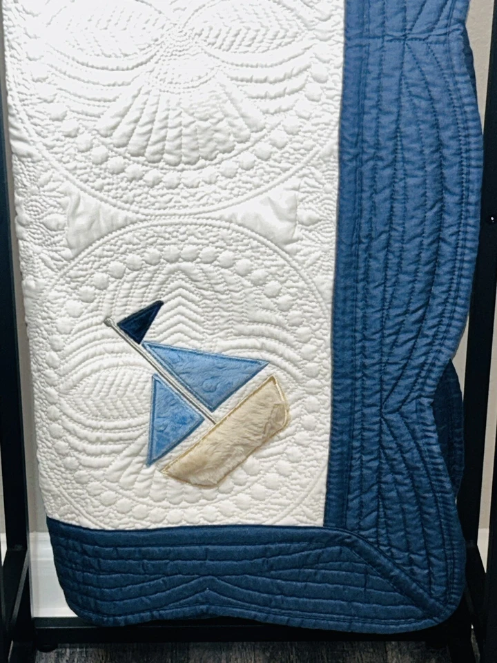 ¡Regalo bebé! Edredón de cuna para guardería - velero náutico - 36”x45” Foto 4 de 4