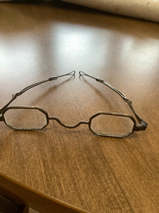Antique ORIGINAL pre-Civil War era eye glasses with octagonal glass.  VGC