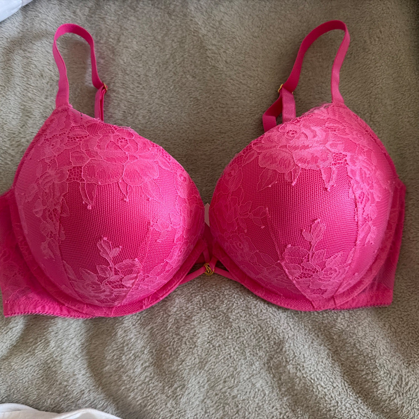 Victoria's Secret very sexy push up Bra, 36D, nwot