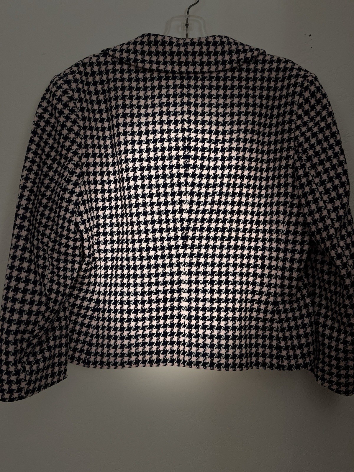 Chic Jacket - image 4