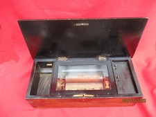 Ancienne Boîte à Musique Peigne complet