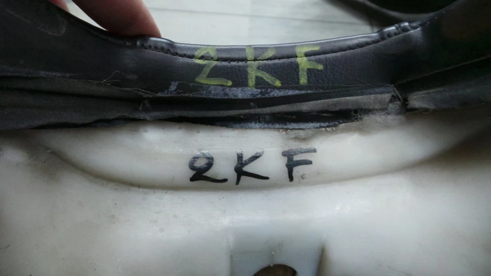 SILLA ASIENTO YAMAHA XT 600 2KF COLOR NEGRO BUEN ESTADO MIRA MIS FOTOS Foto 4 de 4