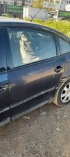 tür hinten links VOLKSWAGEN PASSAT BERLINA 3B2 COMFORTLINE 1996 271043
