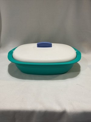 Tupperware Legacy Teal Oval Microwave Server With White Lid 7 1/4 Cups 3183C-2
