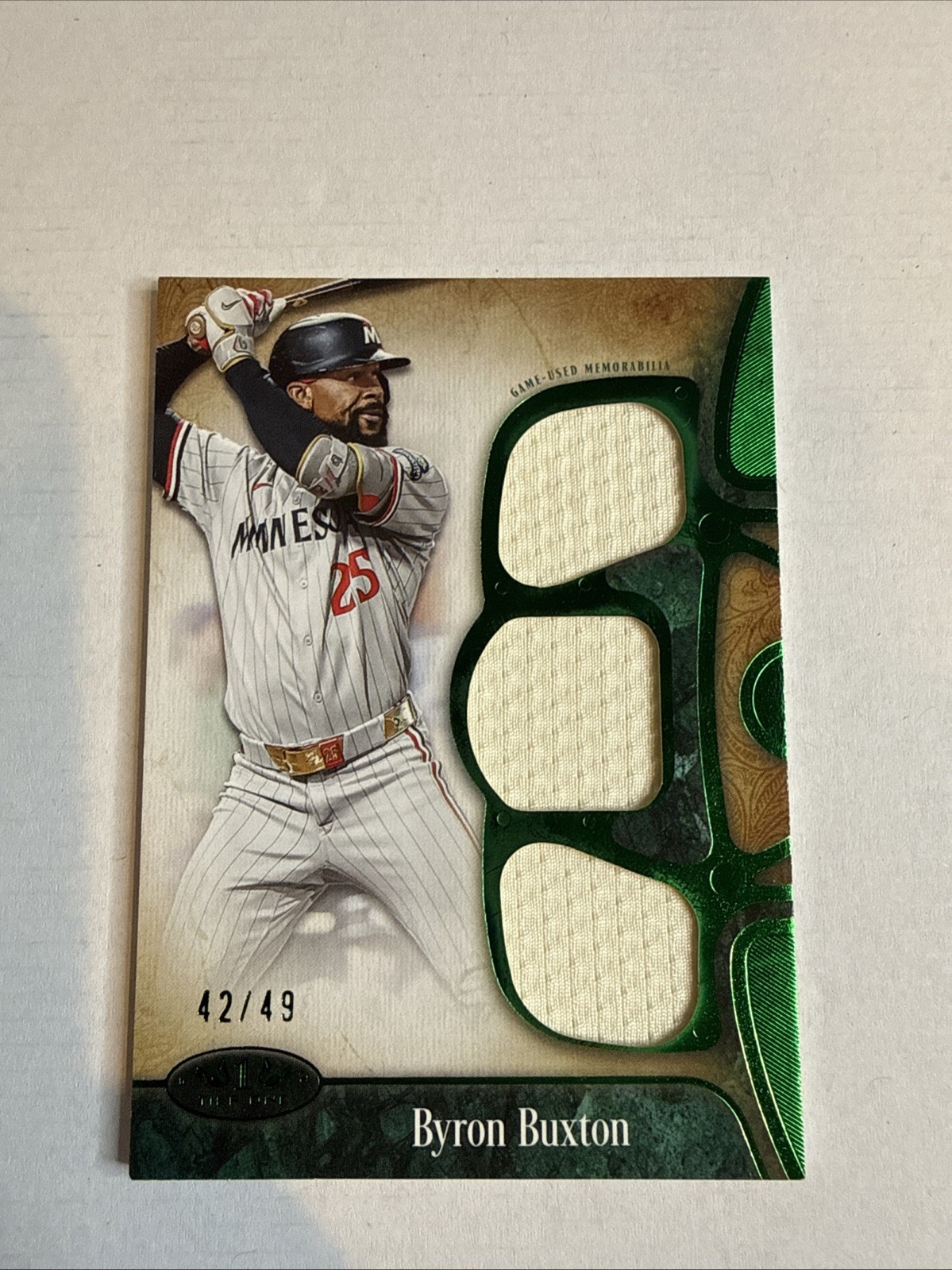 Topps 2026 Tier One Byron Buxton Twins Tier One Triple Relic T1R-BB /49
