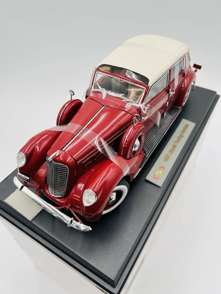 Signature 1/18 1937 Lincoln K  Touring Cabriolet Burgundy, Stately Model NOS - Image 4 of 4